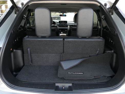 Used 2024 Mitsubishi Outlander SE AWD/4WD image 23