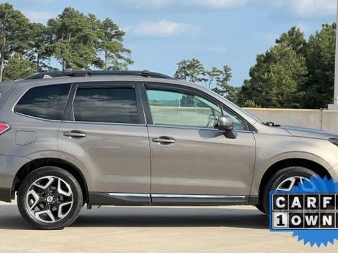 Used 2017 Subaru Forester 2.5i Touring image 6