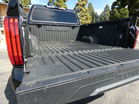 Used 2025 Toyota Tundra Limited image 24