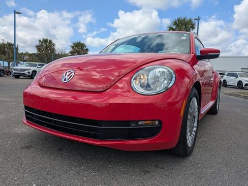 Used 2014 Volkswagen Beetle 1.8T image 8