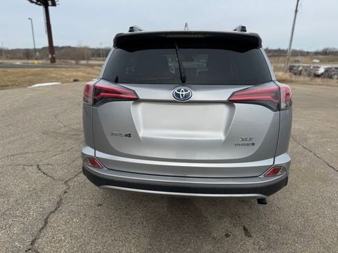 Certified 2017 Toyota RAV4 XLE w/ Carpet Mat Package image 14