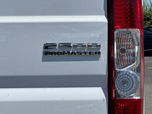 New 2024 RAM ProMaster 2500 w/ Convenience Group image 27