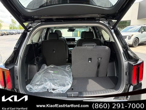 New 2026 Kia Sorento EX w/ EX Premium Package AWD/4WD image 16