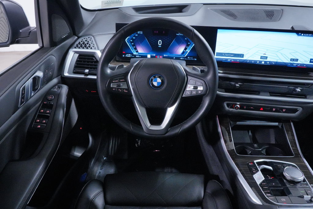 Used 2024 BMW X5 xDrive50e w/ Premium Package AWD/4WD image 12