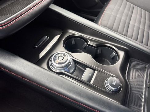 Used 2025 Ford Explorer ST-Line w/ ST-Line Street Pack image 16