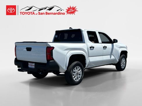 Certified 2025 Toyota Tacoma SR RWD image 5