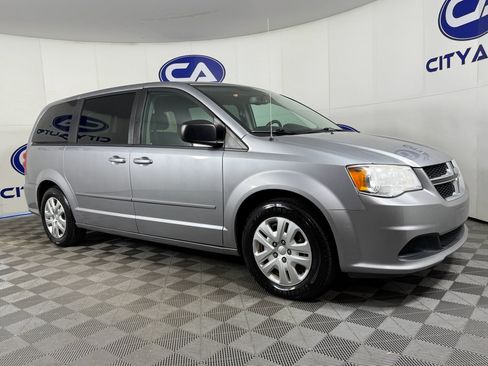Used 2017 Dodge Grand Caravan SE w/ Power Window Group image 1
