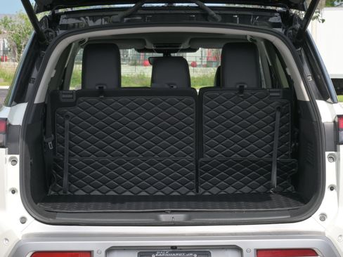 Used 2023 Nissan Pathfinder SL w/ SL Premium Package FWD image 34