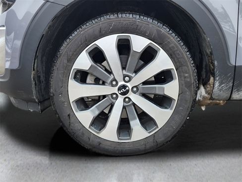 Used 2022 Kia Telluride EX w/ EX Premium Package image 10