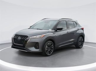 Used 2023 Nissan Kicks SR image 1
