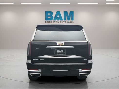 Used 2025 Cadillac Escalade ESV Premium Luxury Platinum AWD/4WD image 5