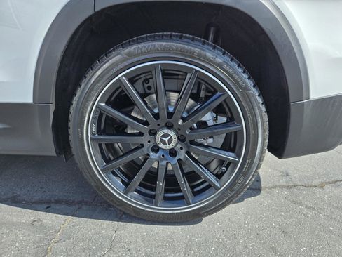 Used 2022 Mercedes-Benz GLB 250 image 33