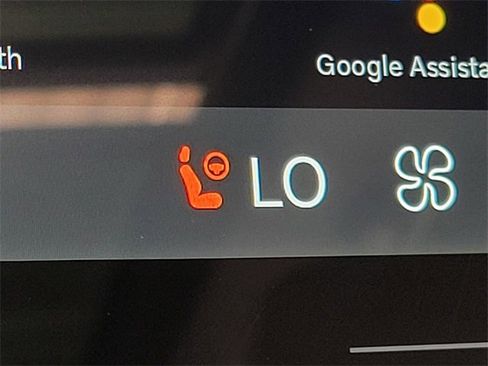 New 2026 Volvo XC90 B6 Plus w/ Protection Package Premier image 15