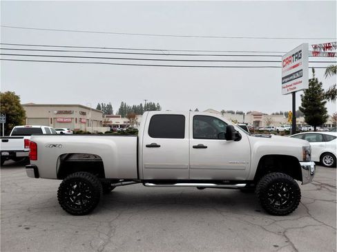 Used 2008 Chevrolet Silverado 2500 LT w/ 1LT Convenience Package image 3