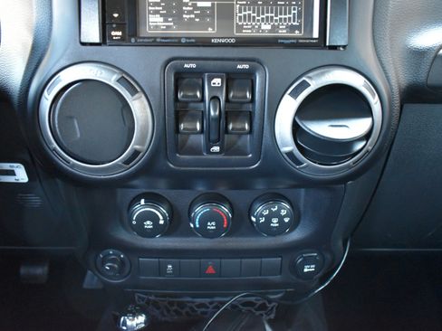 Used 2017 Jeep Wrangler Unlimited Sport w/ Quick Order Package 23S image 21