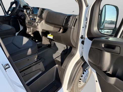 New 2025 RAM ProMaster 1500 w/ Convenience Group FWD image 15