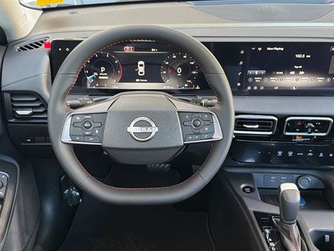 New 2027 Nissan Sentra SR w/ Floor Mat Package FWD image 15
