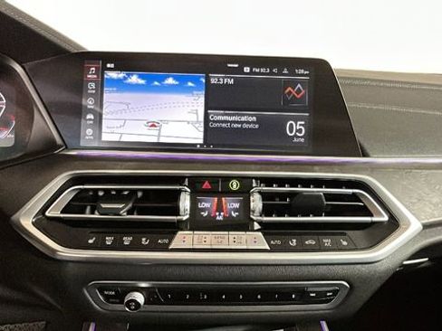Used 2022 BMW X5 xDrive40i AWD/4WD image 24
