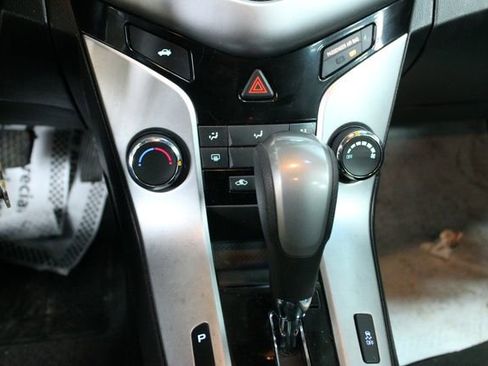 Used 2015 Chevrolet Cruze LT w/ RS Package image 14