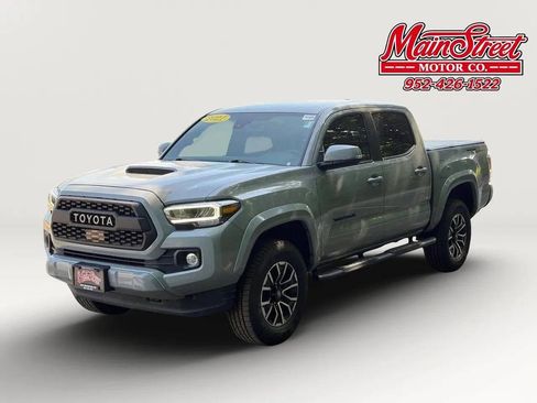 Used 2021 Toyota Tacoma TRD Sport w/ Technology Package RWD image 3
