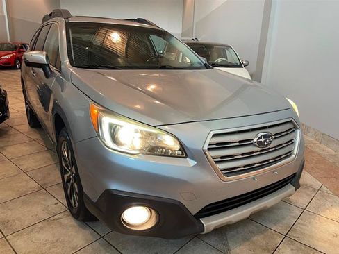 Used 2015 Subaru Outback 2.5i Limited AWD/4WD image 3
