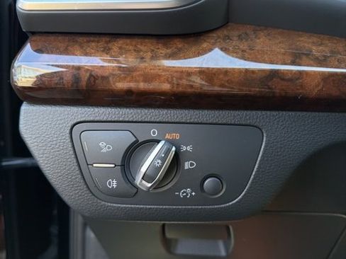 Used 2018 Audi Q5 2.0T Premium Plus w/ Premium Plus Package image 5