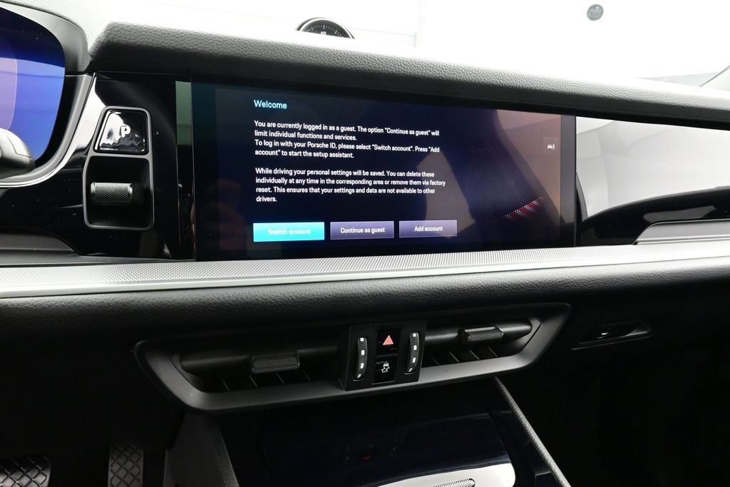Certified 2024 Porsche Cayenne Coupe AWD/4WD image 10