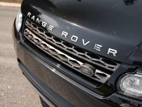 Used 2017 Land Rover Range Rover Sport SE AWD/4WD image 18