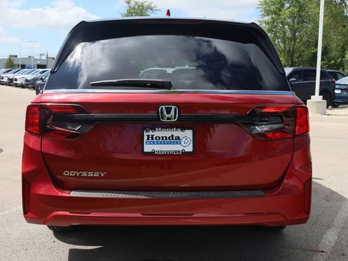 New 2026 Honda Odyssey EX-L image 5