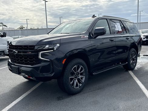 Used 2023 Chevrolet Tahoe Z71 w/ Luxury Package AWD/4WD image 15