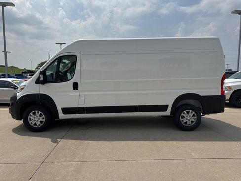 New 2025 RAM ProMaster 3500 w/ Quick Order Package 22G SLT image 14