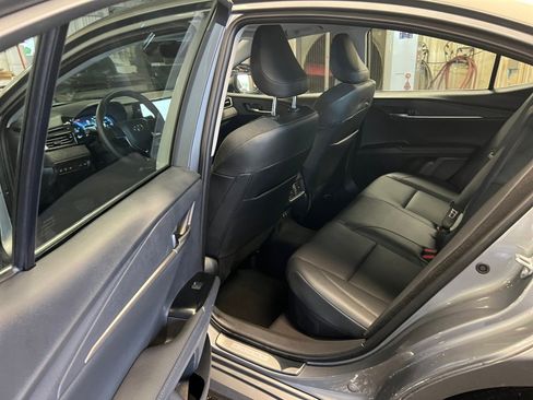 Certified 2026 Toyota Camry XLE AWD/4WD image 34