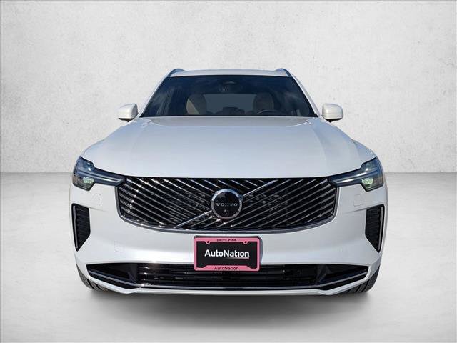 New 2026 Volvo XC90 T8 Plus w/ Protection Package Premier AWD/4WD image 6
