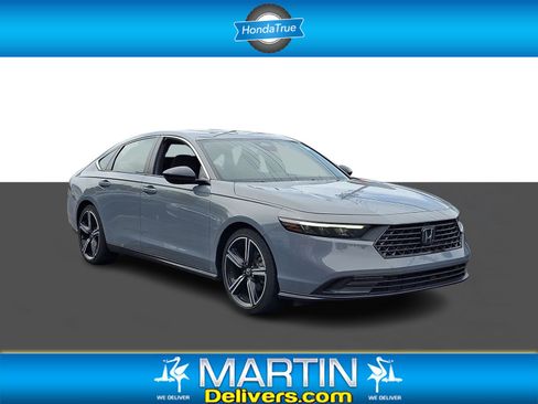 Used 2023 Honda Accord Sport image 1