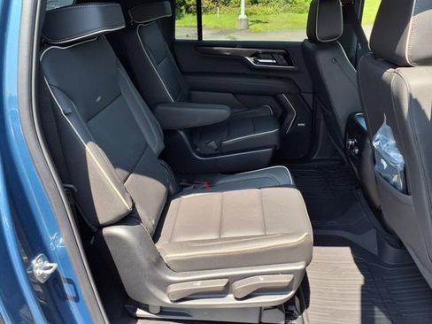 Used 2025 GMC Yukon XL Elevation w/ LPO, Floor Liner Package image 20