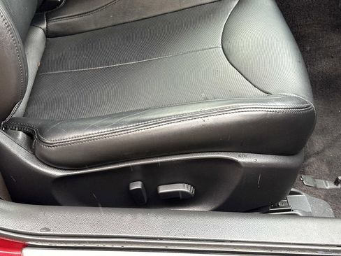 Used 2014 INFINITI Q60 Convertible w/ Premium Package image 35