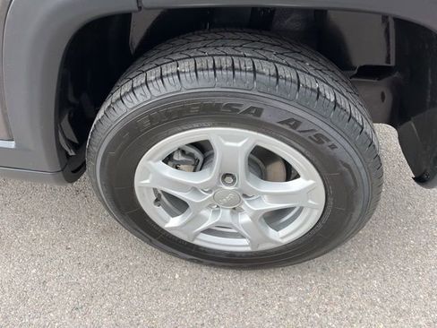 Used 2022 Jeep Compass Sport AWD/4WD image 25