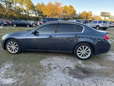 Used 2009 INFINITI G37 Journey w/ Premium Pkg image 8