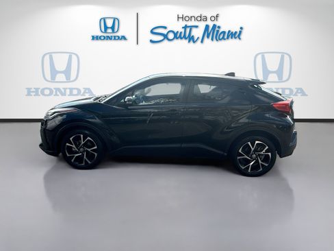 Used 2021 Toyota C-HR XLE image 4