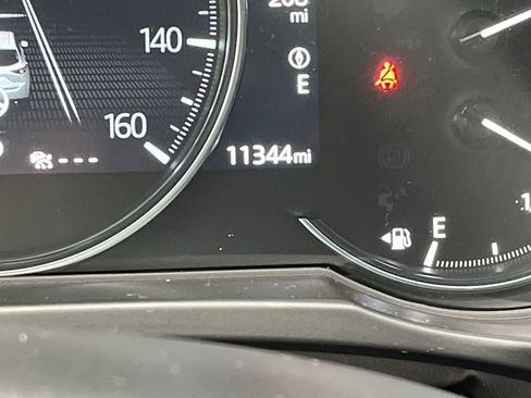 Used 2023 MAZDA CX-5 Signature image 17