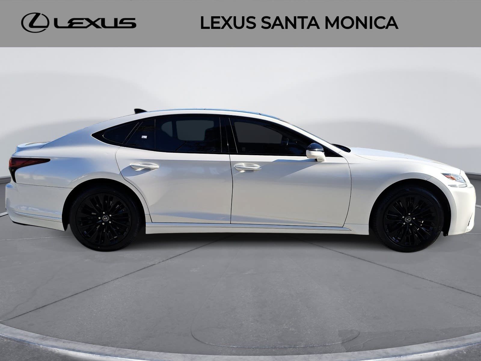 Used 2018 Lexus LS 500 w/ Luxury Package RWD image 4