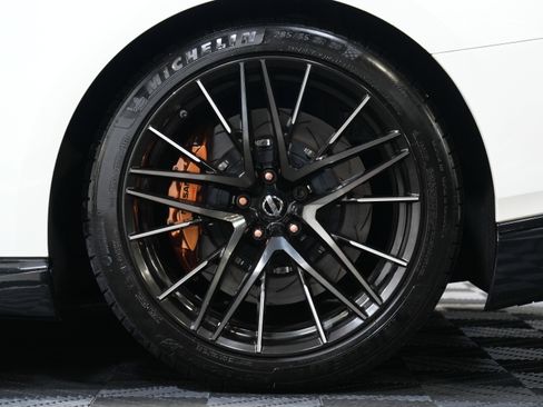 Used 2021 Nissan GT-R Premium image 47