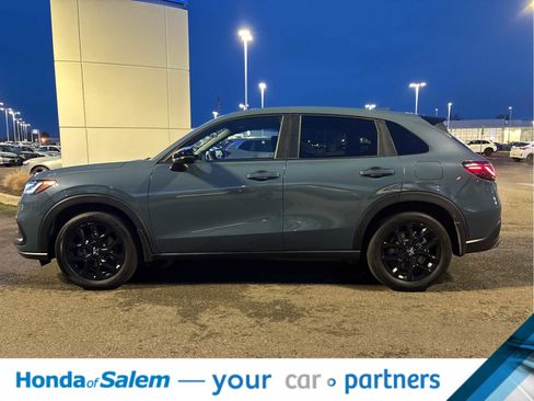 Used 2024 Honda HR-V Sport image 3