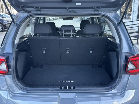 Used 2021 Hyundai Venue SE image 22