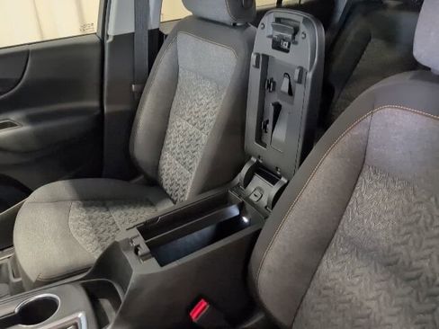 Used 2024 Chevrolet Equinox LT w/ LPO, Floor Liner Package FWD image 16