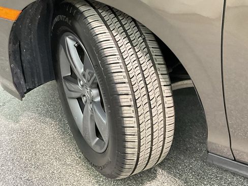 Used 2021 Honda Odyssey EX image 31