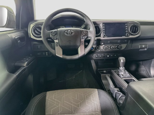 Certified 2022 Toyota Tacoma TRD Off-Road w/ Technology Package AWD/4WD image 22