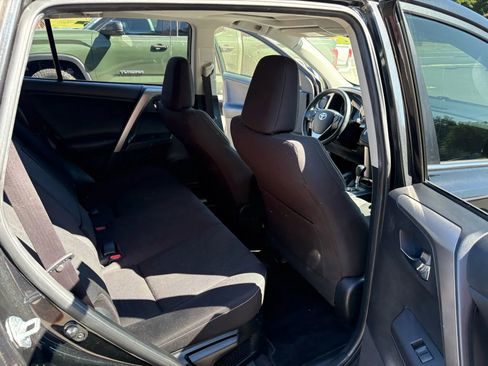 Used 2016 Toyota RAV4 XLE image 12