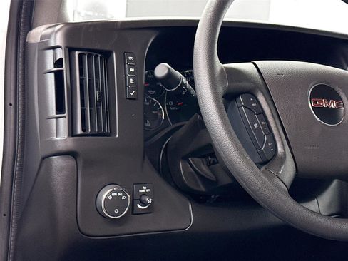 New 2026 GMC Savana 4500 w/ Driver Convenience Package image 5
