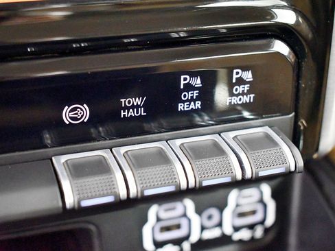 Used 2022 RAM 3500 Limited image 42